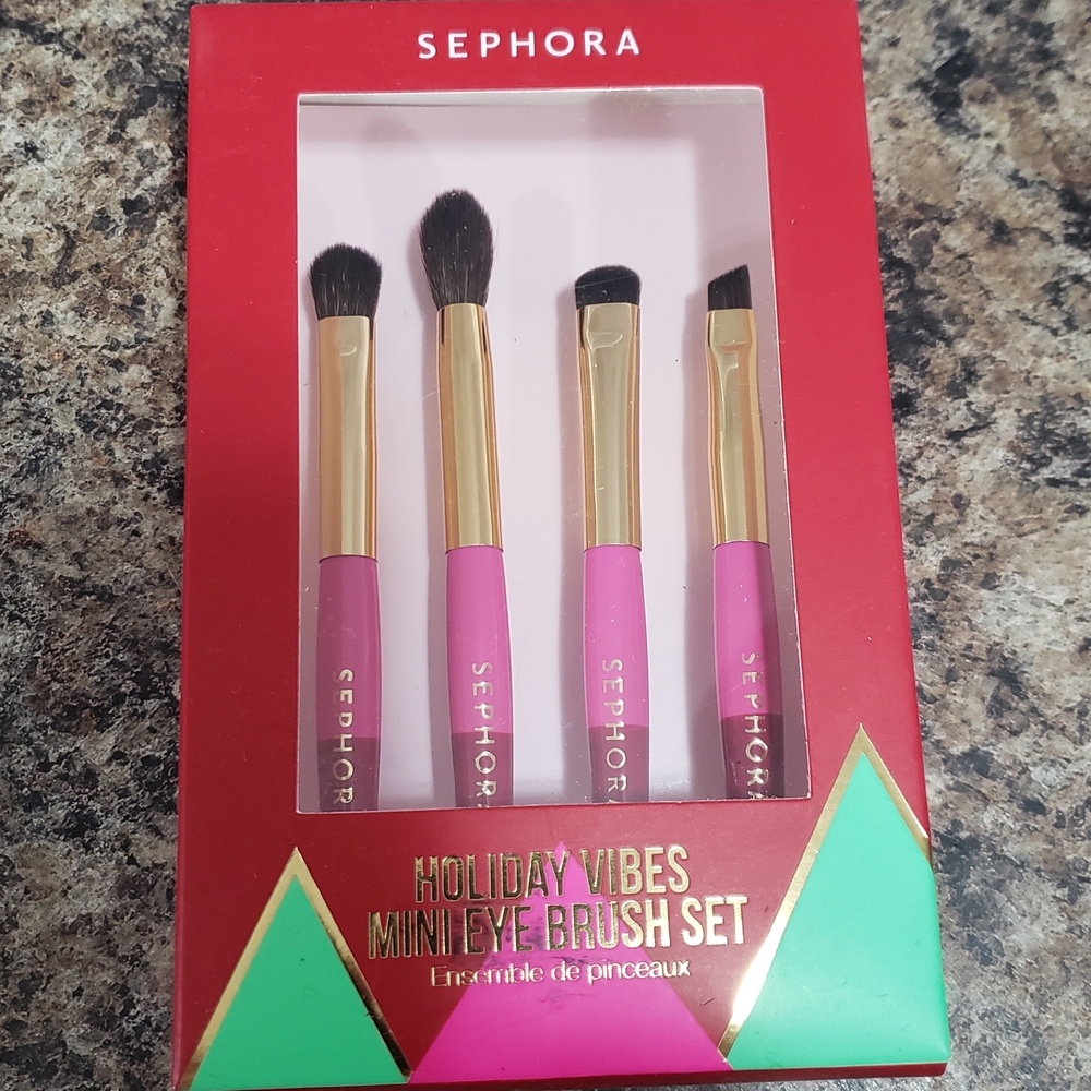 Sephora Holiday Vibes Mini Eye Brush Set (4pcs)